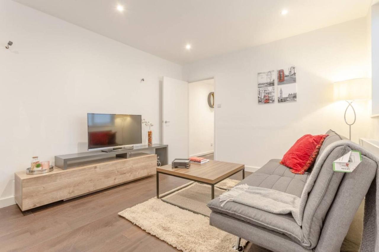 Modern Flat In The Heart Of West London Διαμέρισμα Εξωτερικό φωτογραφία