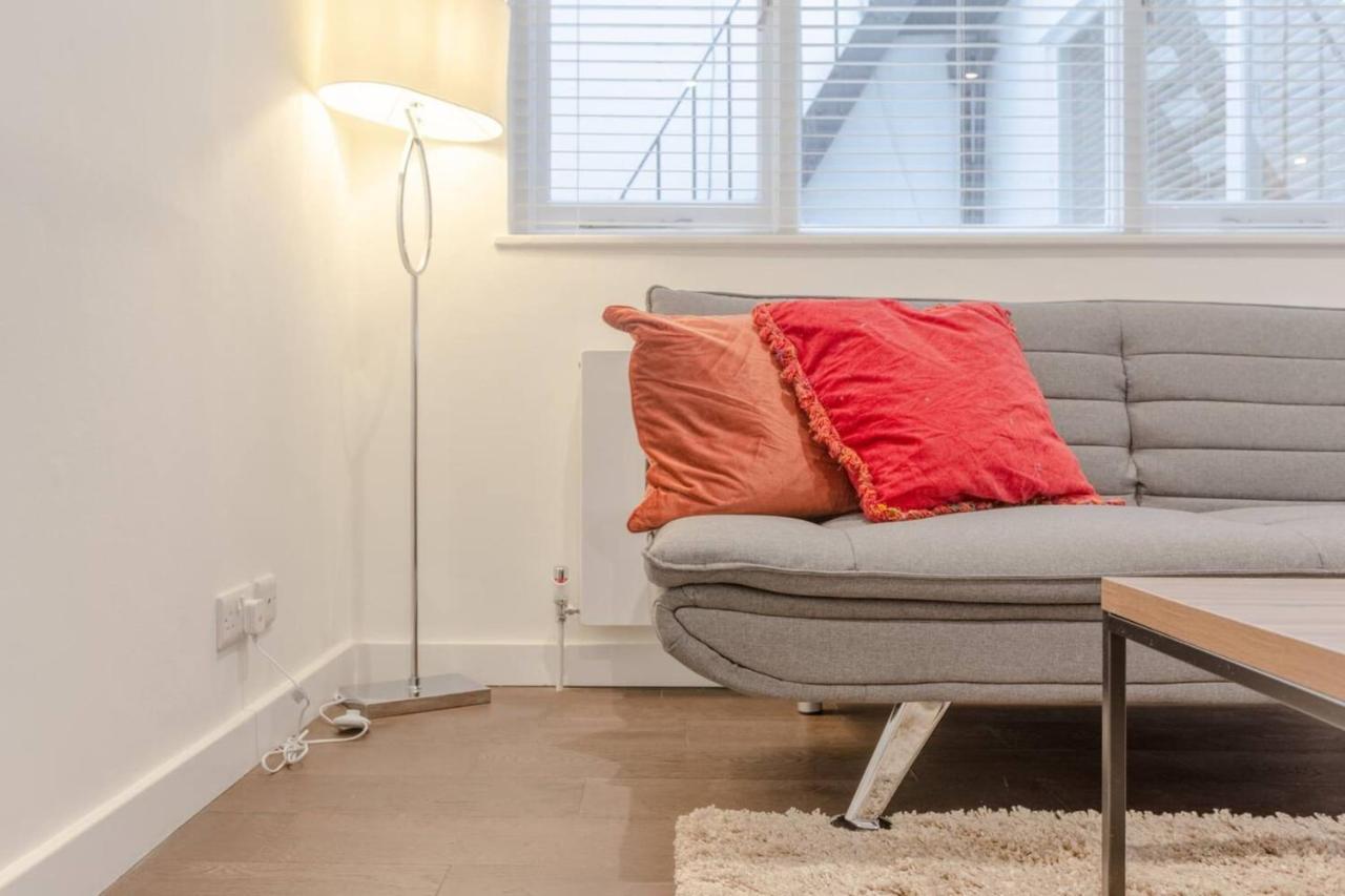 Modern Flat In The Heart Of West London Διαμέρισμα Εξωτερικό φωτογραφία